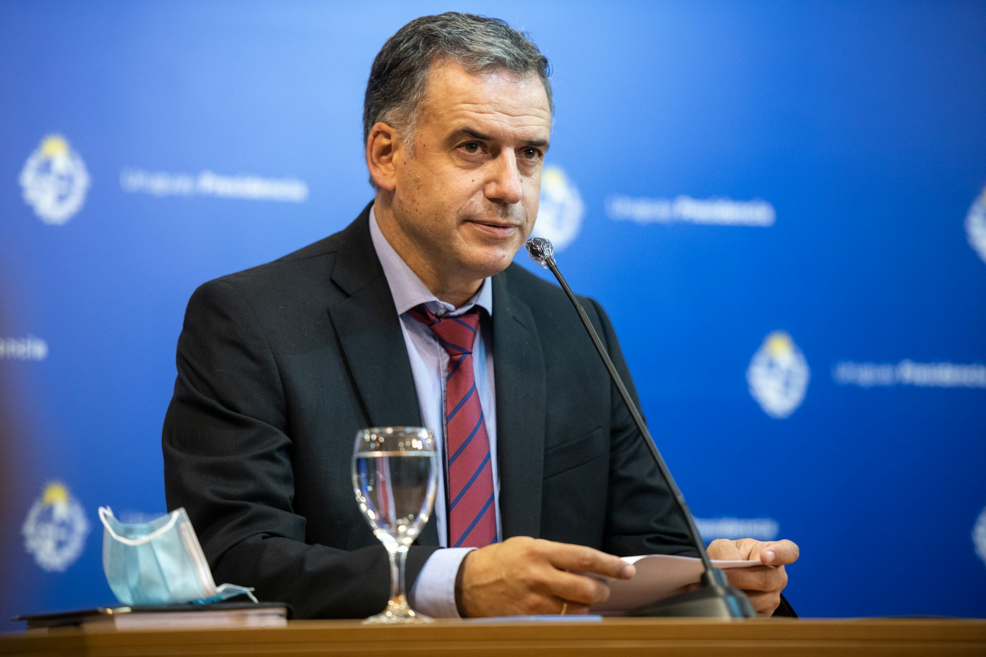 Luis Lacalle Pou felicita a Yamandú Orsi y reafirma fortaleza democrática de Uruguay